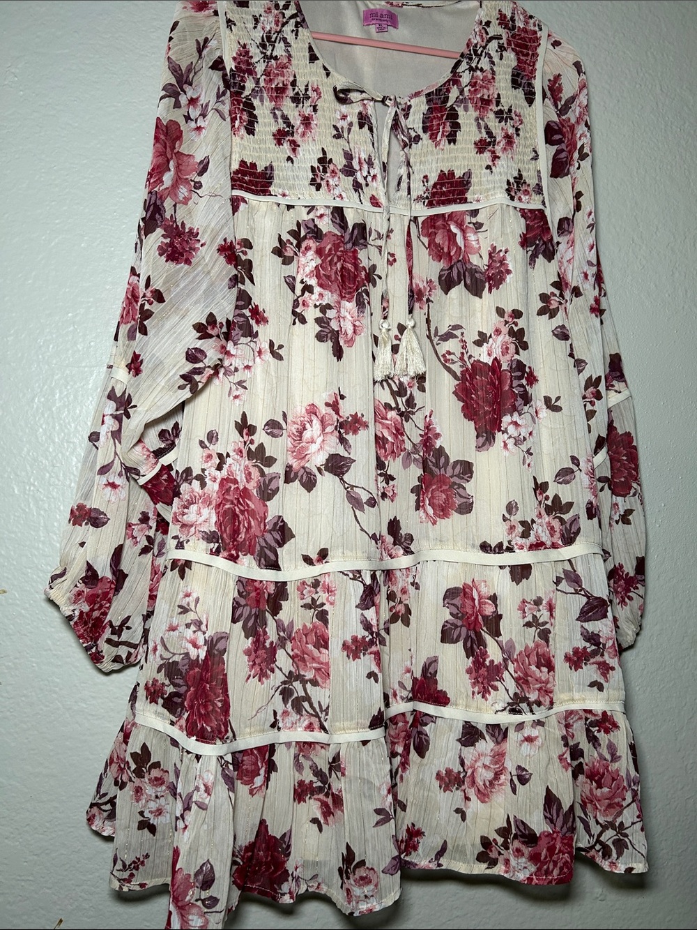 Mi ami for Francesca’s Cream Tunic with Rose & Berry Floral Print - Picture 5 of 8